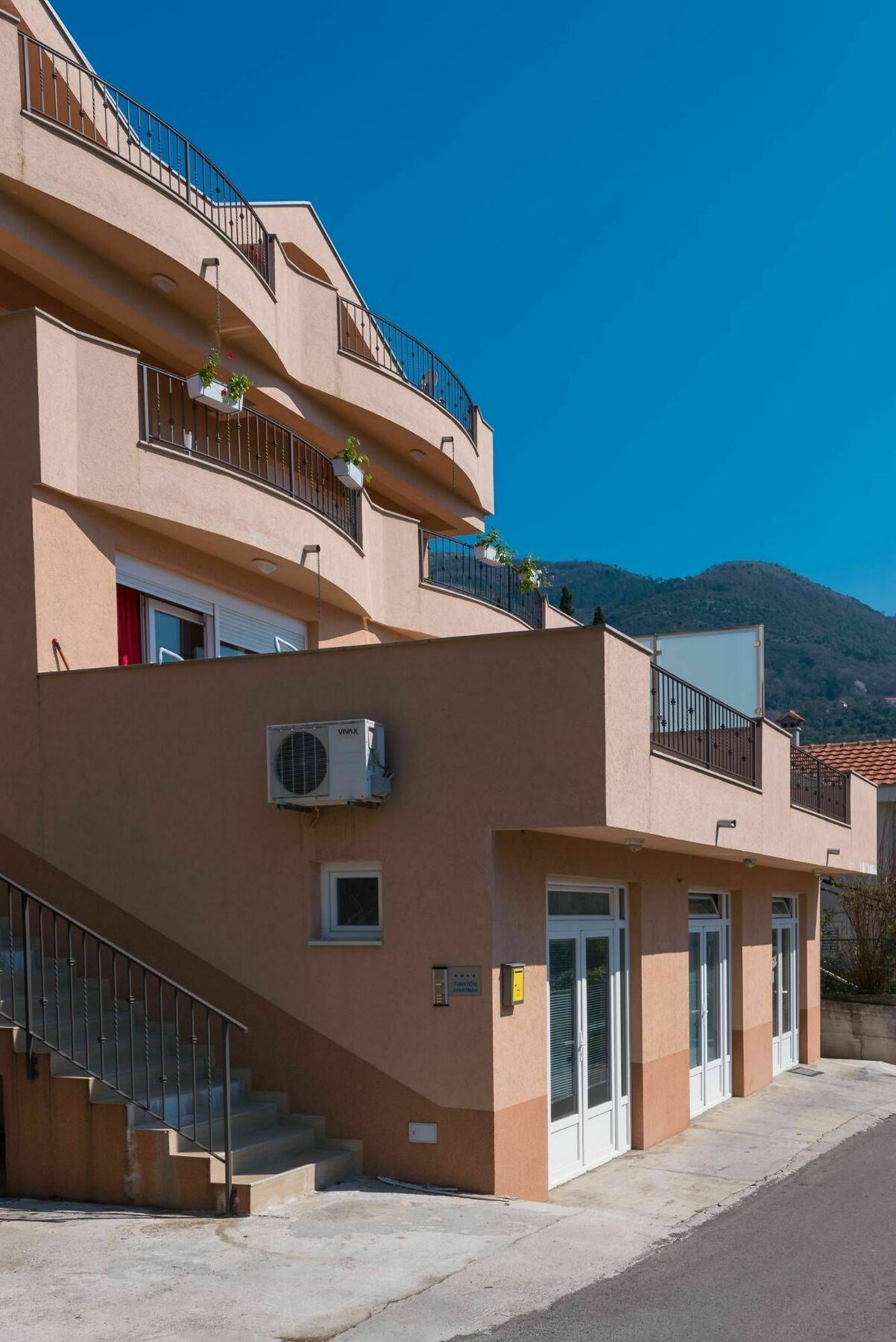 Apartments City Center Tivat Exterior photo